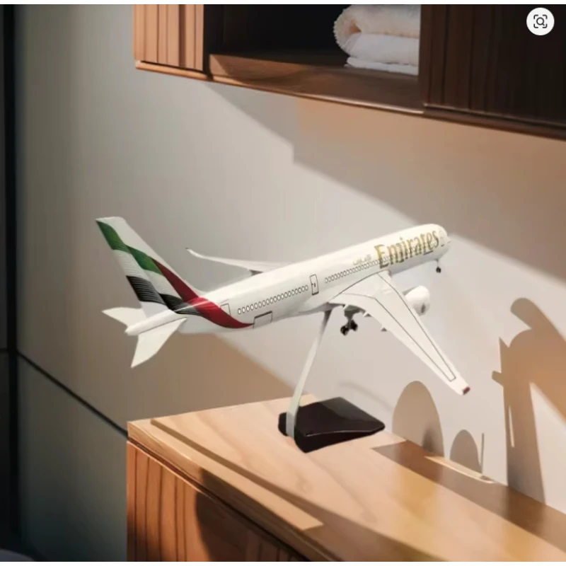 

New 1:142 Scale 47cm Emirates A350 Plane Model Resin Diecast Airplanes With Landing Gear Collection Display Decoration Gifts Fan