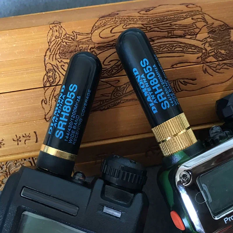 جديد وصول البسيطة SRH-805S 5 سنتيمتر SMA-F أنثى هوائي ثنائي النطاق لراديو Baofeng UV-5R BF-888s