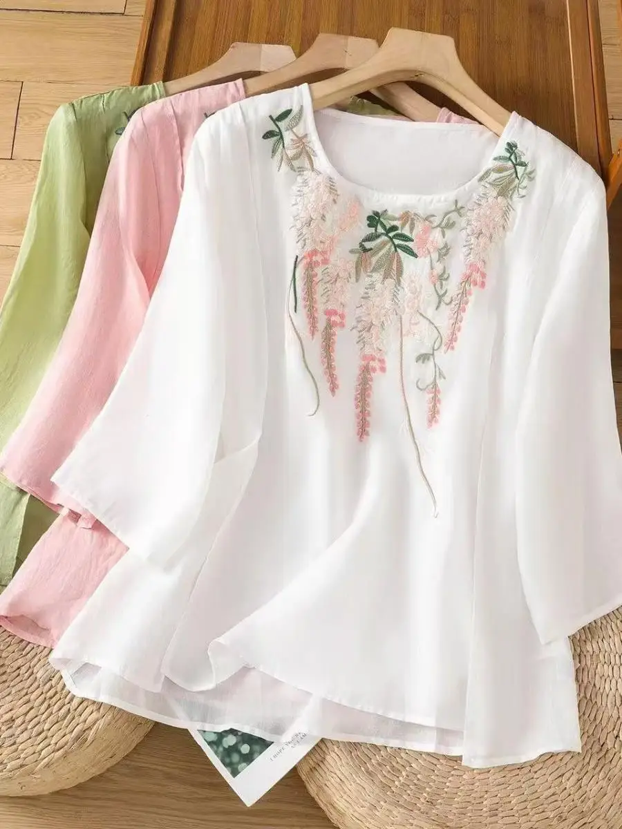 camisa-feminina-retro-de-algodao-e-linho-com-gola-redonda-bordada-solta-elegante-manga-curta-bolso-e-lenco-novo-estilo