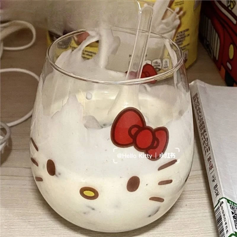 Рисунок 3 - Стеклянная чашка Kawaii Hello Kitty Cinnamoroll