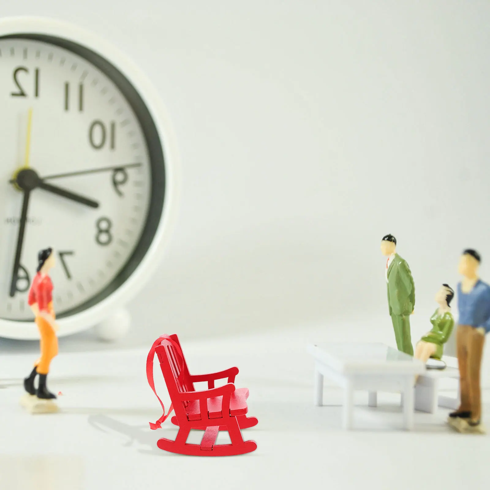 

1Pcs Mini Wooden Rocking Chair Christmas Ornament Pendant for Tree Decor Holiday Home Office Fireplace Mantle Decorative Craft