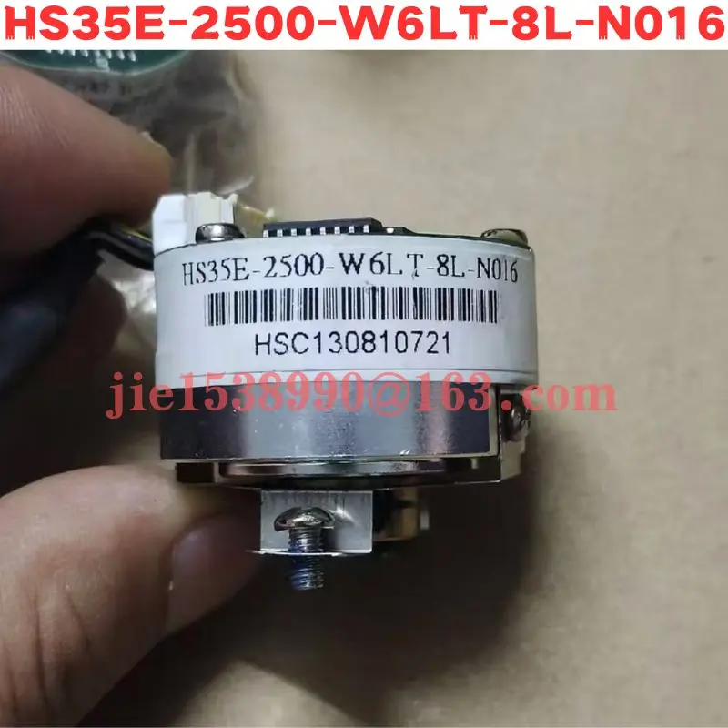 

Used Encoder HS35E-2500-W6LT-8L-N016 Normal Function Tested OK