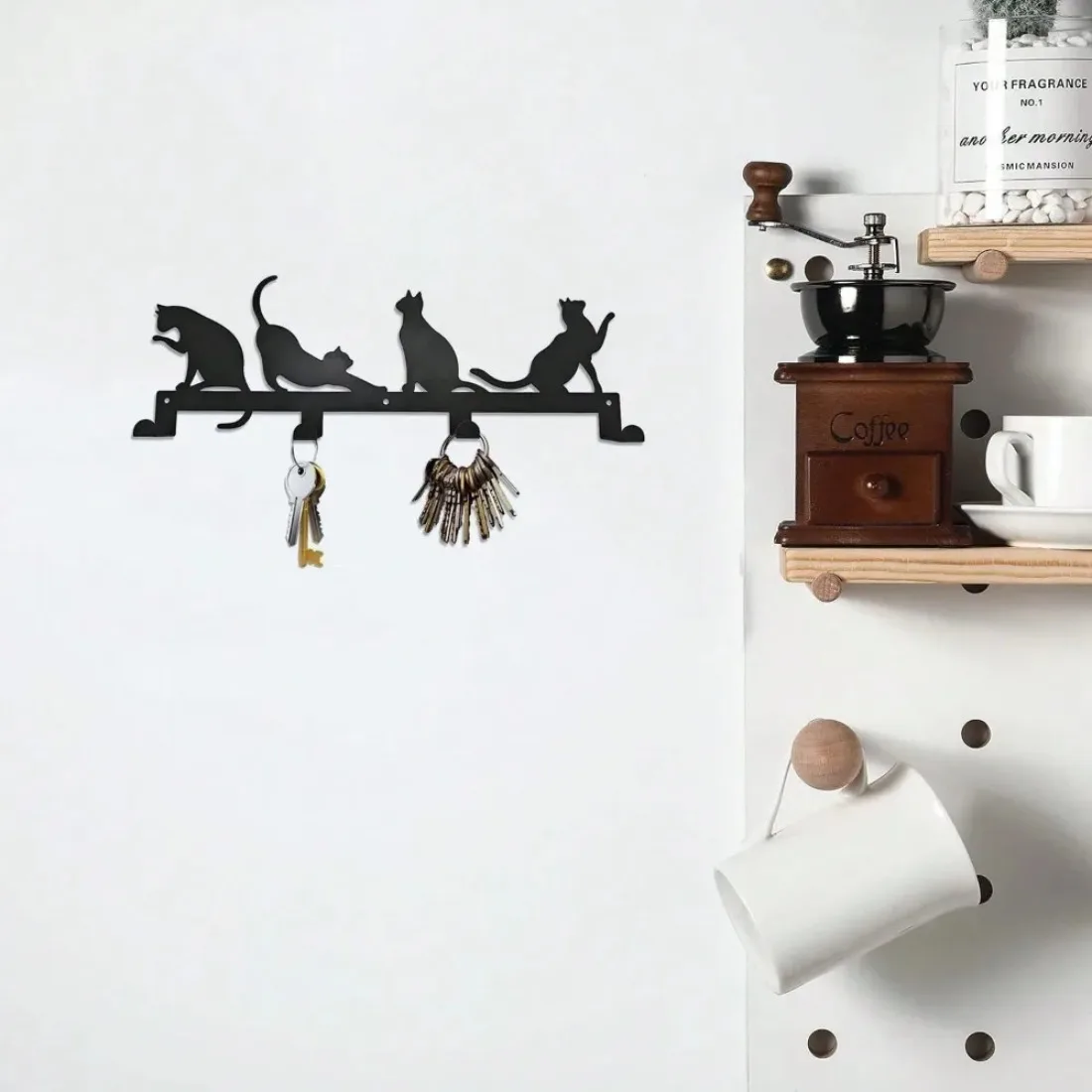 Metal Cat Shaped Wall Hanger, Vintage Coat Rack, Space-Saving Organizer for Hat and Towel