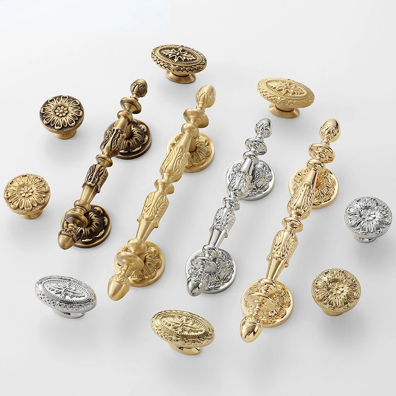 French Luxury Handles for Furniture Vintage Brass Door Handle Golden Cabinet Knobs and Handles Kitchen Hardware Cabinet Pulls
