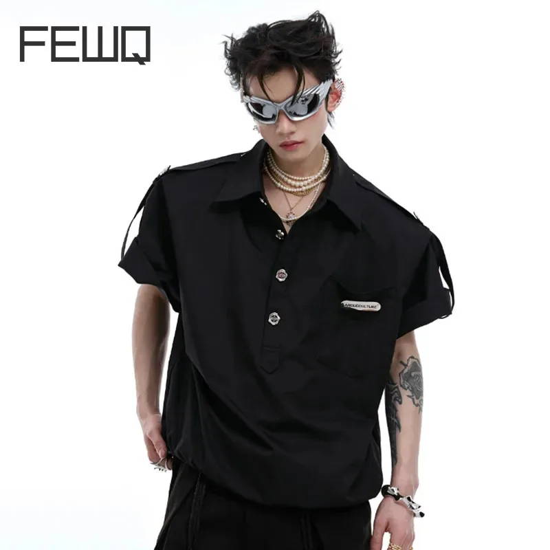 

FEWQ Niche Metal Button Patchwork Design Short Sleeved Shirt Silhouette Shoulder Pad 2024 Solid Color Male Tops 24E1282