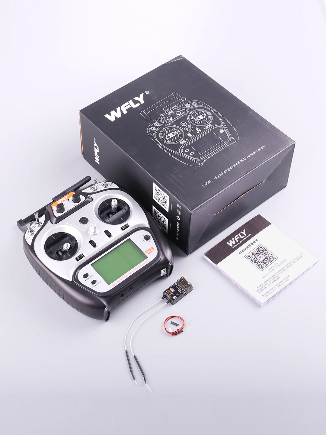 

WFLY ET08A New Version 2.4G 8CH RC radio transmitter receiver RF206S the best remote for rc beginners