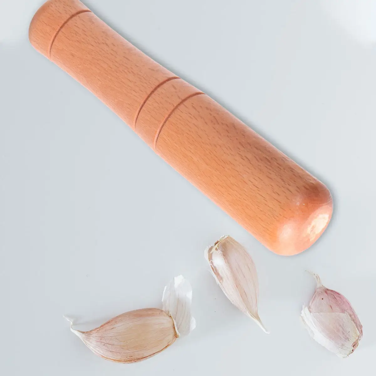 

Деревянная толкушка для чеснока и специй, измельчитель, мельница, инструмент для кухни и дома, случайный цвет