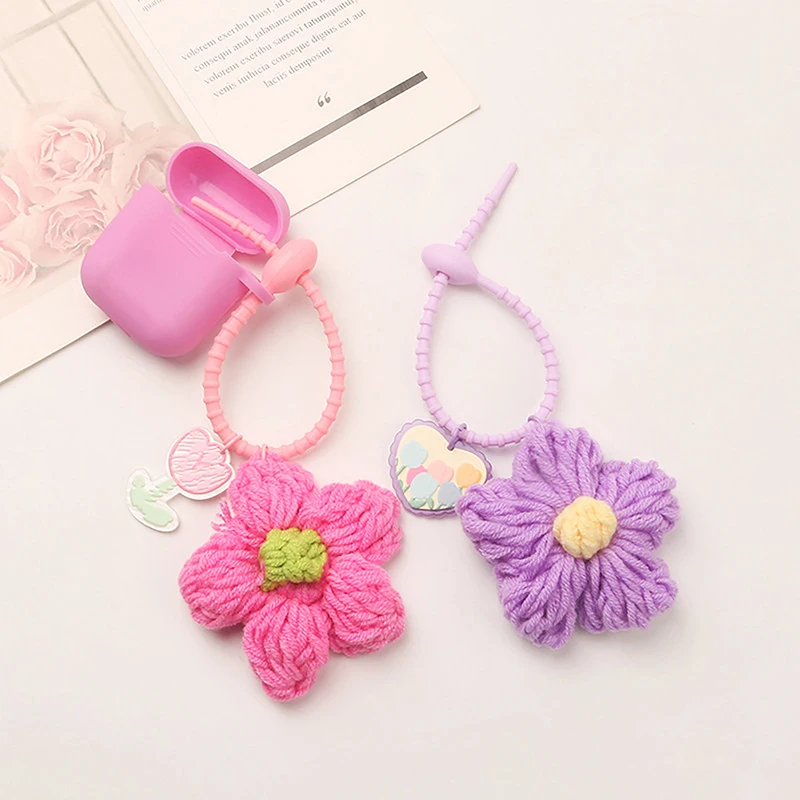 Color Knit Flower Keyrings Cute Creative Keychain Bag Pendant Decorations Headset Case Decor Accessories