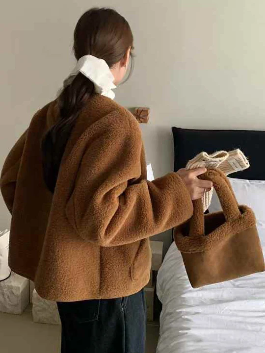 الرجعية الخريف الشتاء فو الفراء Jaet المرأة الدفء يغذي العصرية الأعلى مطابقة فضفاض الكورية Sle فضفاضة تناسب معطف السيدات