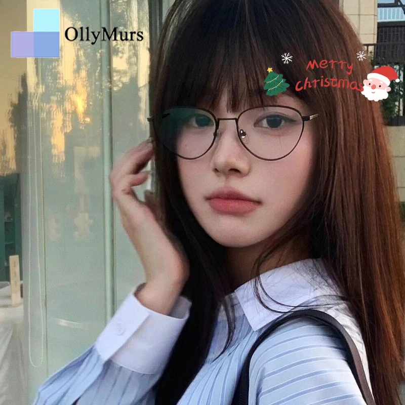 

KIZN Ultralight Pure Titanium Women's Cat's Eye Glasses Fashionable Shape Flexible Butterfly Optical Prescription Frame 308