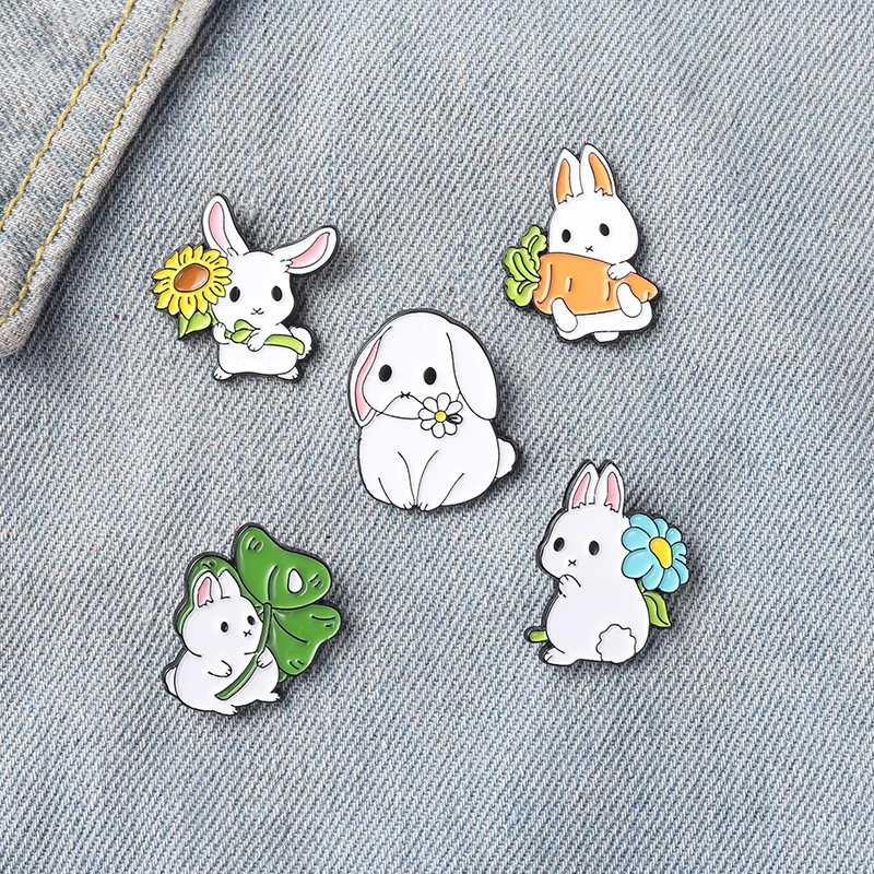 Big-eared Rabbit Enamel Pins Custom Cute Docile Animals Brooch Lapel Badge Bag Cartoon Jewelry Gift for Friends