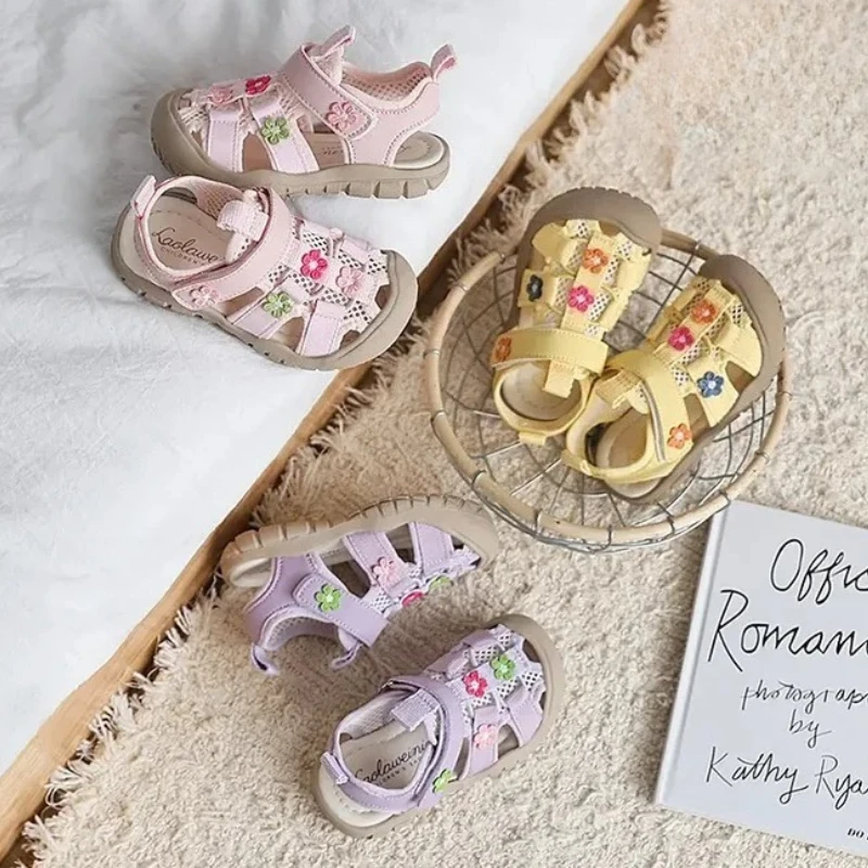

Children's Sandals Summer New Soft Bottom Anti-slip Beach Shoes Cute Flower Wading Stream Shoes Girls Slip-On Flats Footwear