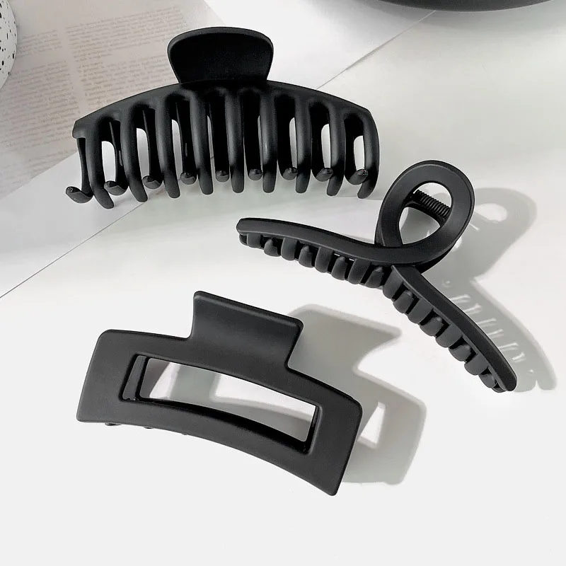 Black Geometric Hair Clip for Women 5