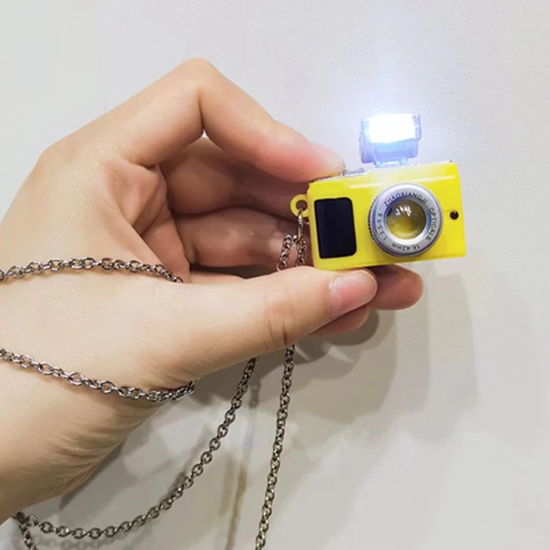 Vintage Flash Camera Pendant Necklace for Women Man Long Chain Light Mini Camera Chains Necklaces Friendship Aesthetic Jewelry