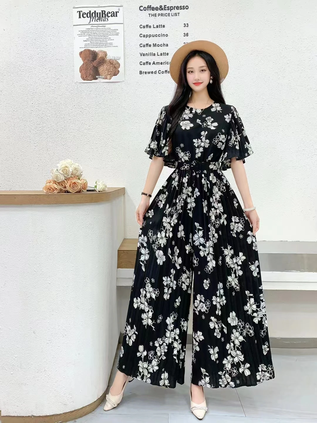 2024 New Summer Women O-Neck Speaker Sleeve Belt Slim Jumpsuit Sweet Floral High Waist Pleated Wide Leg Long Pants Jumpsuit