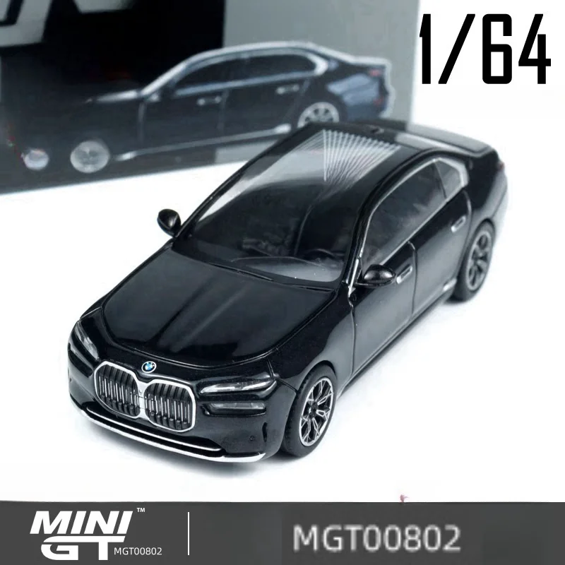 1:64 BMW i7 eDrive50  802 818 alloy die-cast miniature models, adult ornaments, boys toys, children's holiday birthday gifts