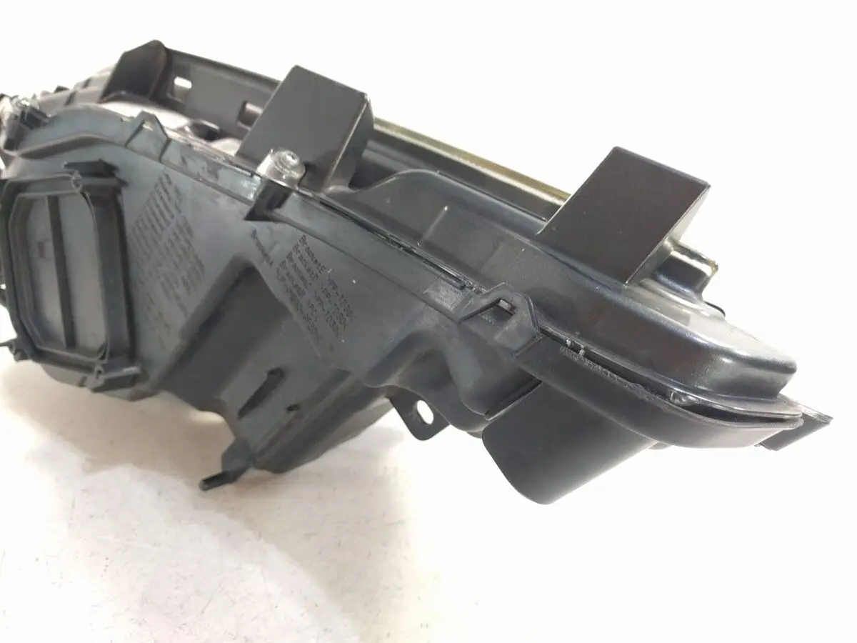 81106-33B40 81105-33B40 8110533 B40 8110633 B40 Links Rechts Scheinwerfer Scheinwerfer Montage für Lexus 2013-2014 ES250 2013 2014