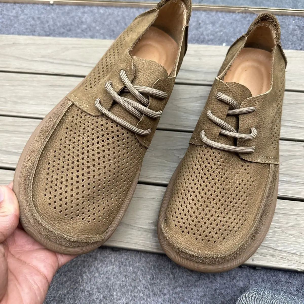 

New summer men's wide-toe real leather casual leather shoes men's hollow perforated breathable retro soft-soled shoes