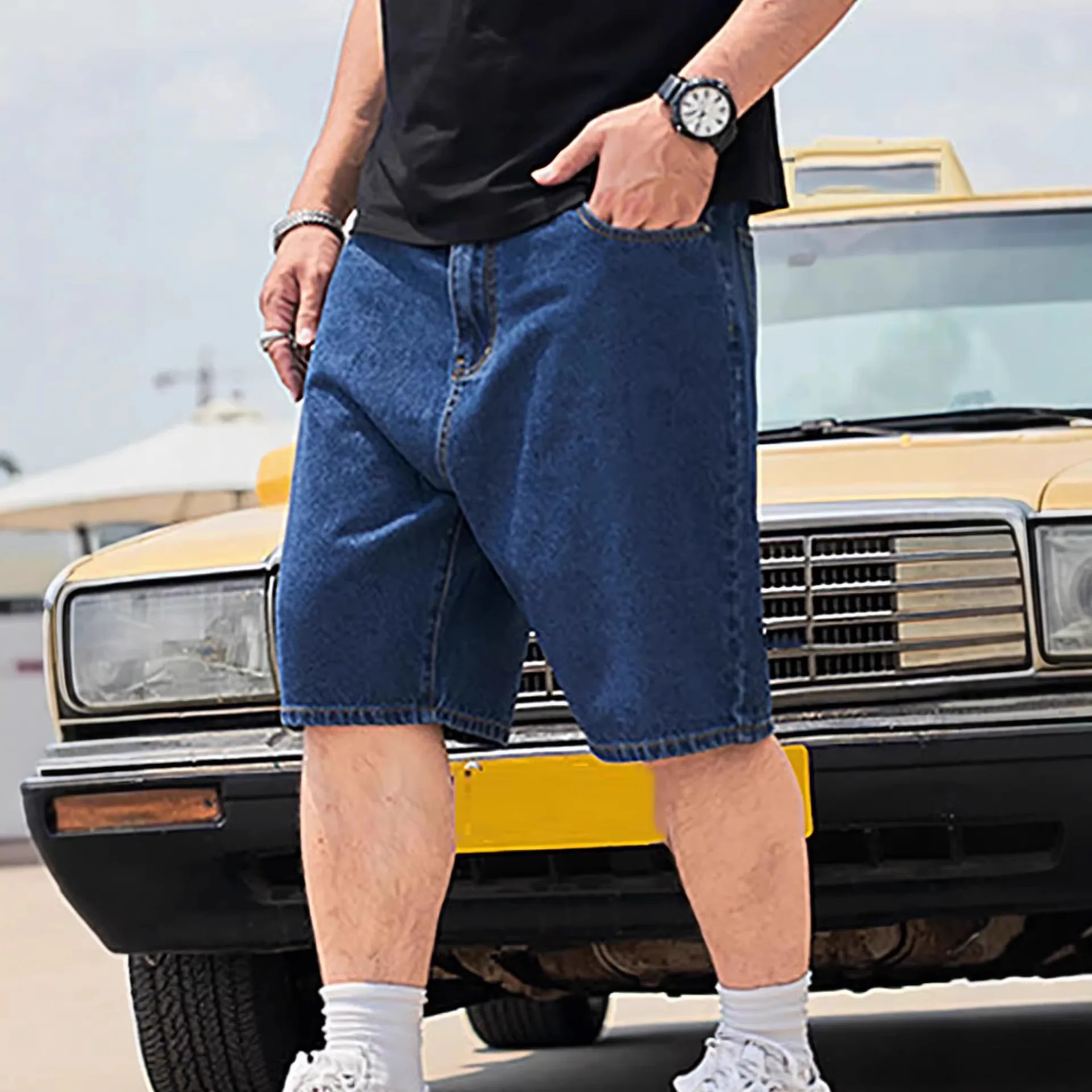 New Denim Shorts Men's Casual Loose Straight Five-point Medium Pants