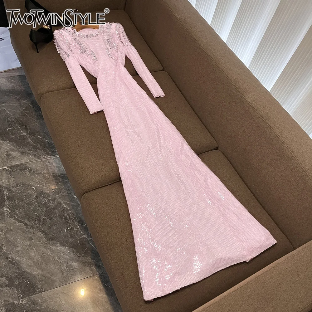 TWOTWINSTYLE Gorgeous Slimming Sequin Long Dresses For Women Round Neck Long Sleeve High Waist Sweet Dress Female New KDR546619