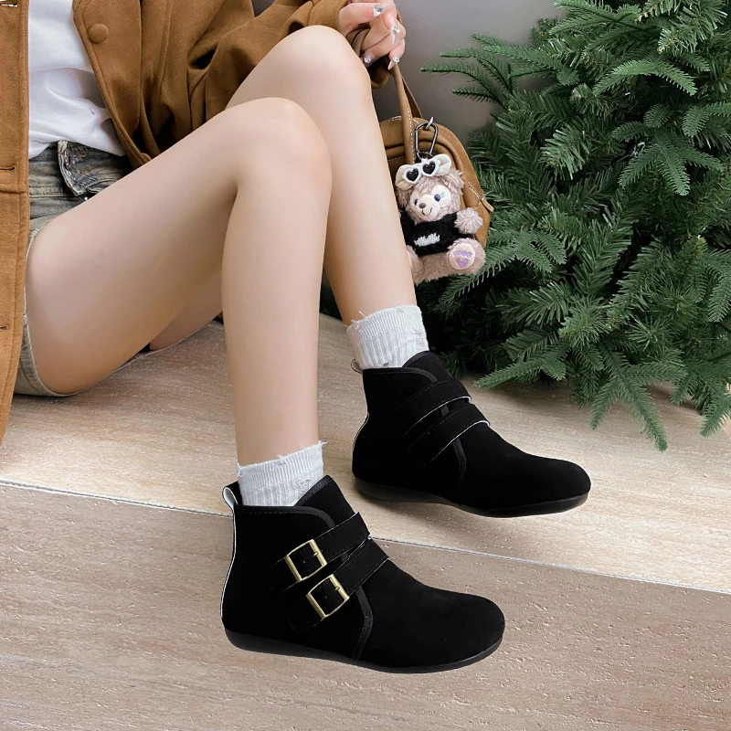 Winter New Large-size Fashion Multi-color Korean Version Trend Niche Versatile Boots Women's Suede Round Toe Short Tube 2025