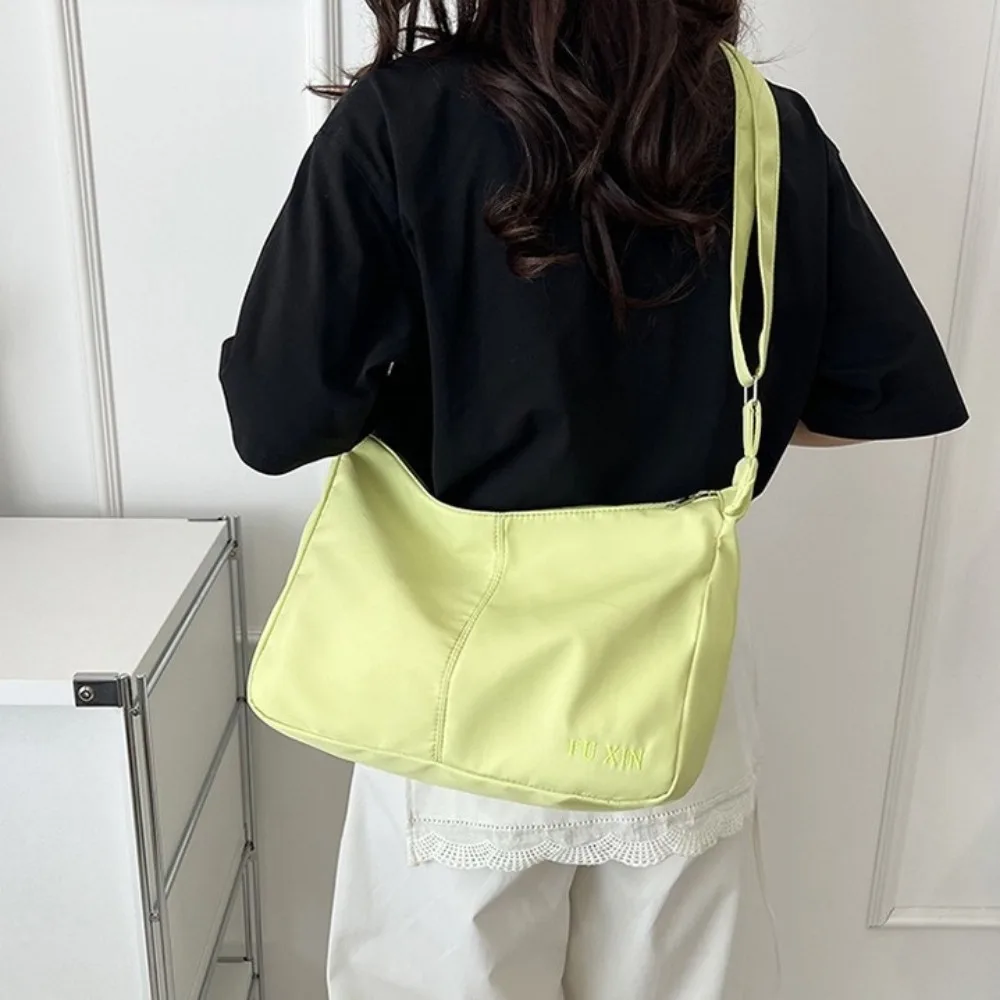 

Fashion Large Capacity Canvas Crossbody Bag Solid Color Lightweight Shoulder Bag Zipper Hobo Bag Daily