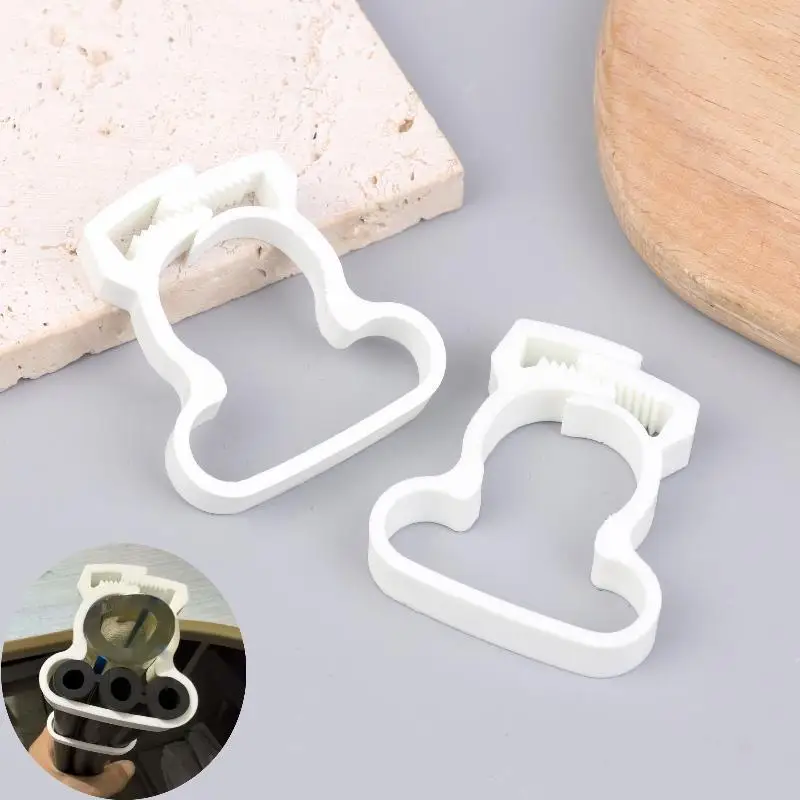 

● 2Pcs Milking Machine Tube Triplet Air Hose Fix Clip Air Hose Plastic Clamps Pulsating Triple Tube Rubber Hose Organizing Clips