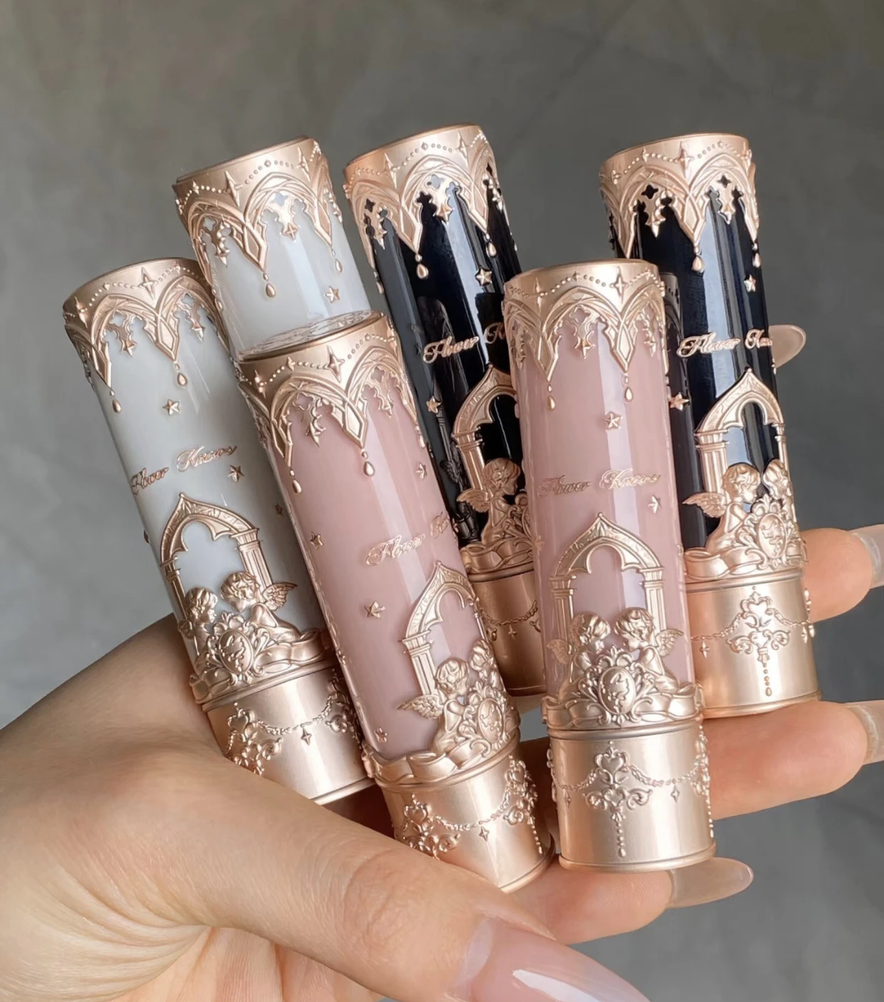 Flower Knows Little Angel Lip Stick Matte Conceals Lip Lines e não é fácil de manchar