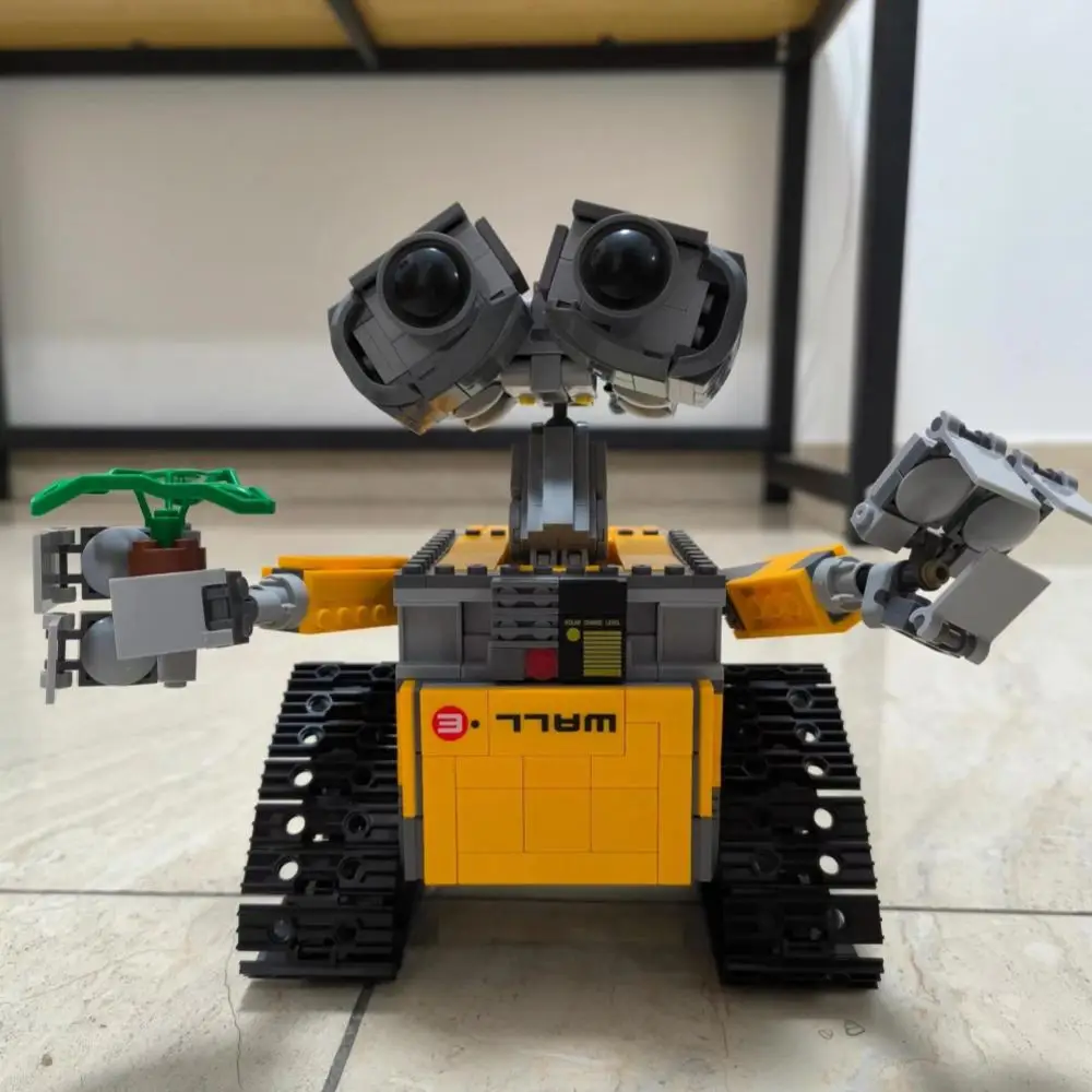 687PCS Robot Wa-l-li Building Bricks Movie series robot Compatible 21303 DIY Model For Child Toys Gift image 5