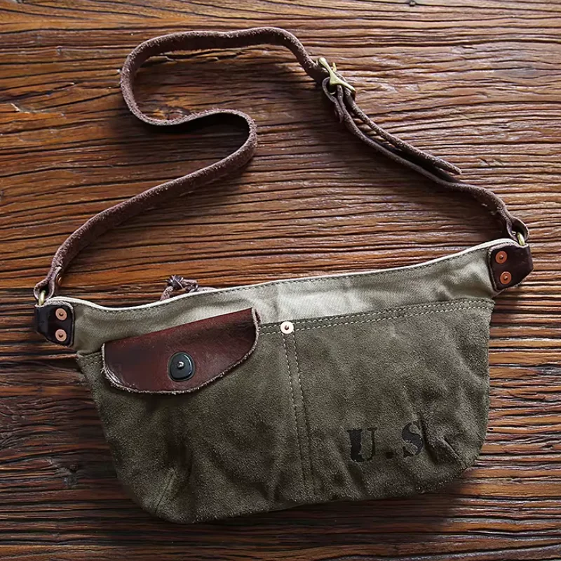 

Мужская сумка-мессенджер из состаренного холста и коровьей кожи в американском ретро-стиле, с контрастными вставками, для ношения через плечо или на груди