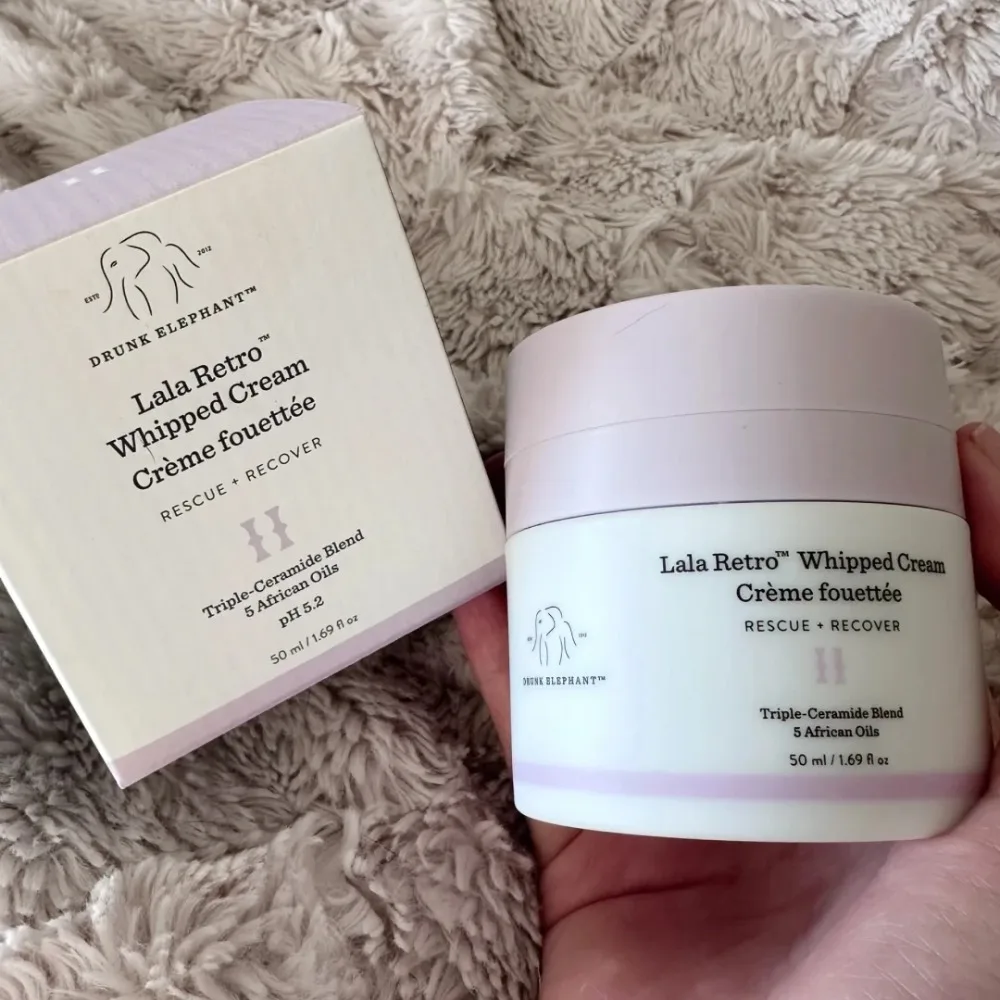 Crema Hidratante Facial con Péptidos y Ceramidas Drunk Elephant Lala Retro de 50 ml, Reparación de la Barrera Cutánea para Piel Seca