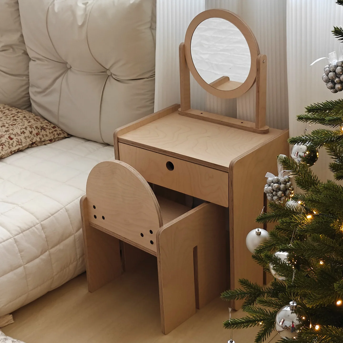 

Children's Dresser Korean Wooden Dresser Dressing Table Stool Set Storage Girl Princess Children's Room Arrangement Makeup Table