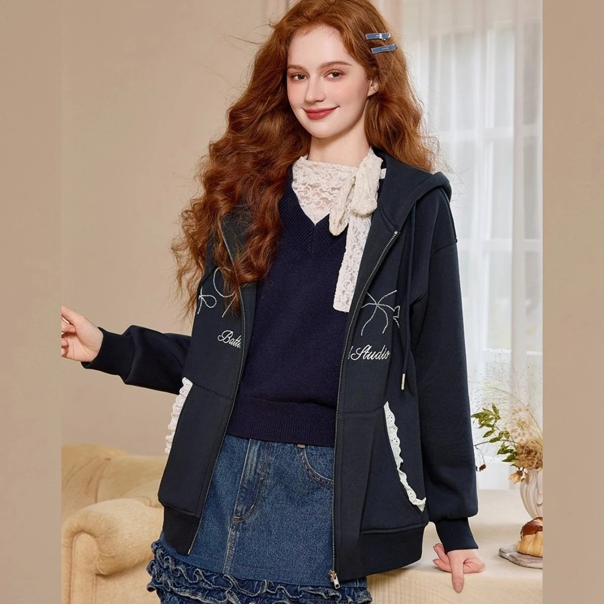 LOUIS YAO Bow Pattern Embroidered Hooded Jacket 2025 Winter Cardigan Coat Color Contrast Casual Thick Women's Hoodies