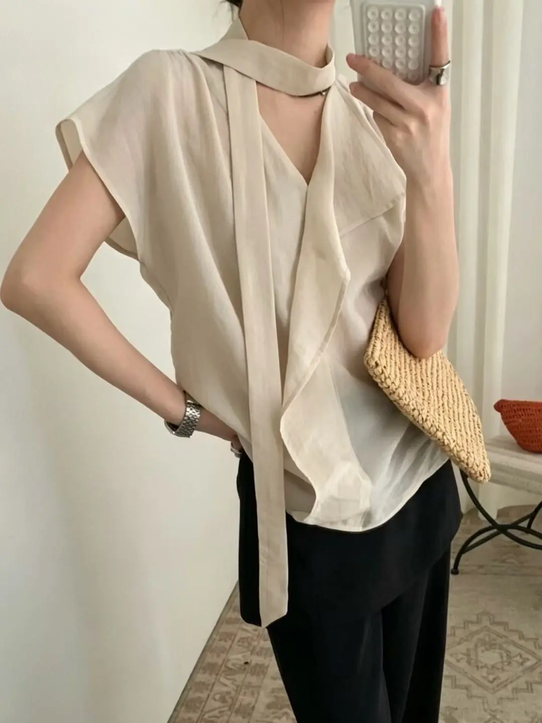 

Chunxi Road Women's Casual Shirt V-neck Sash Irregular Overhead Commute Simple Style Short Sleeve Loose Fit Color