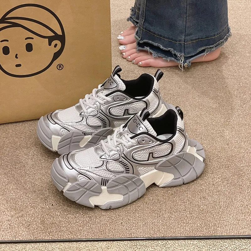 

Women's Leather Shoes 2025 Spring New Versatile Thick-Soled Platform Shoes Lace-Up Casual Sneakers Dad Shoes