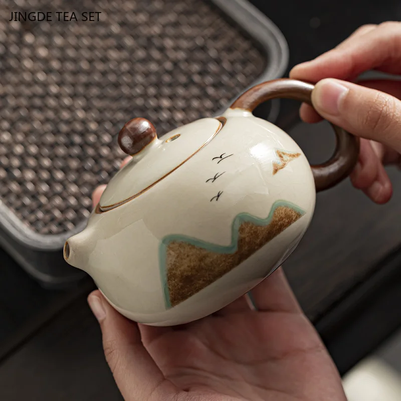 1PCS 180ml beige Ru kiln ceramic Xi Shi teapot Chinese household retro kung fu tea brewing teapot