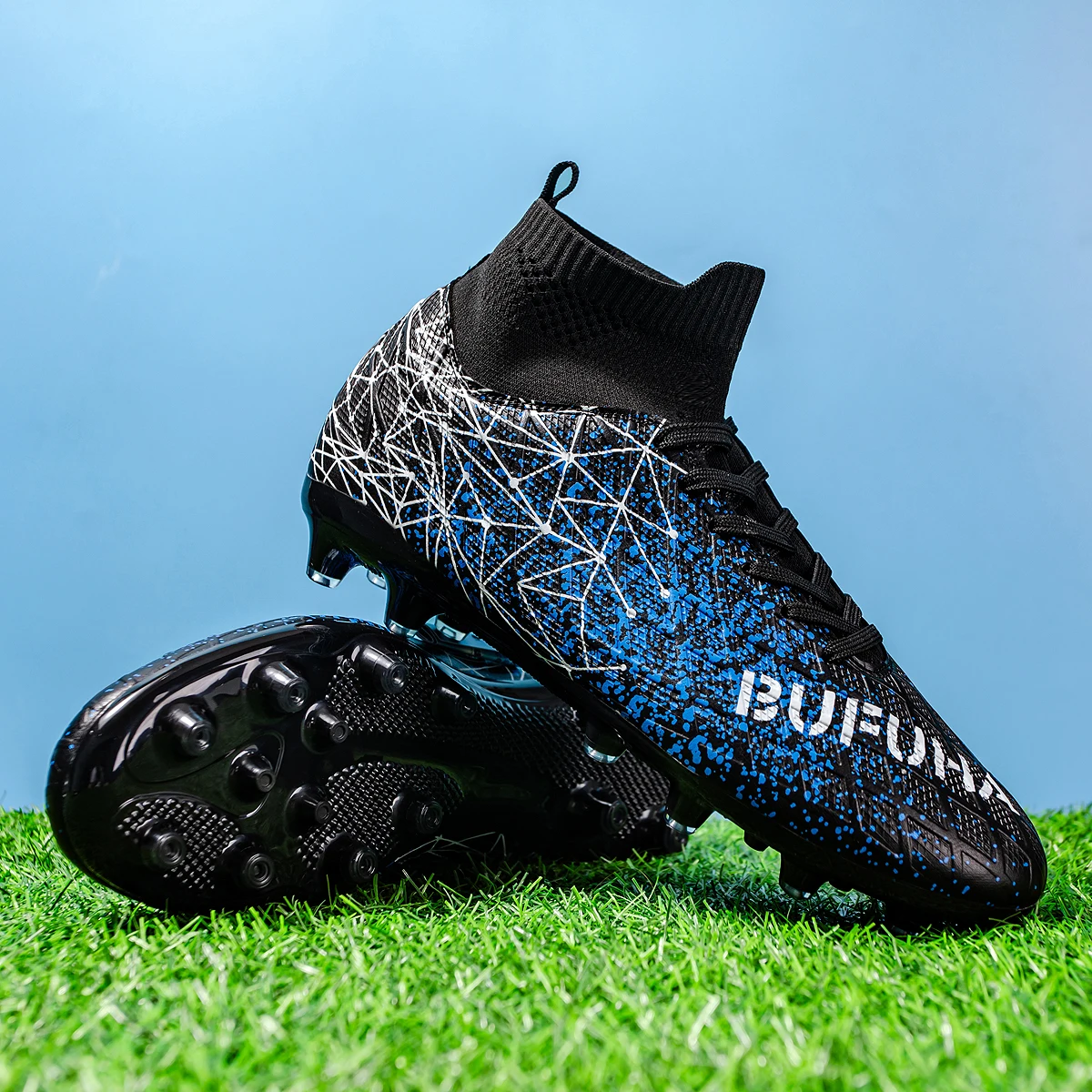 Zapatillas de fútbol premium de caña alta, estilo unisex, disponibles con tachuelas largas o tachuelas cortas, elija partir de 3 colores en su comodidad.