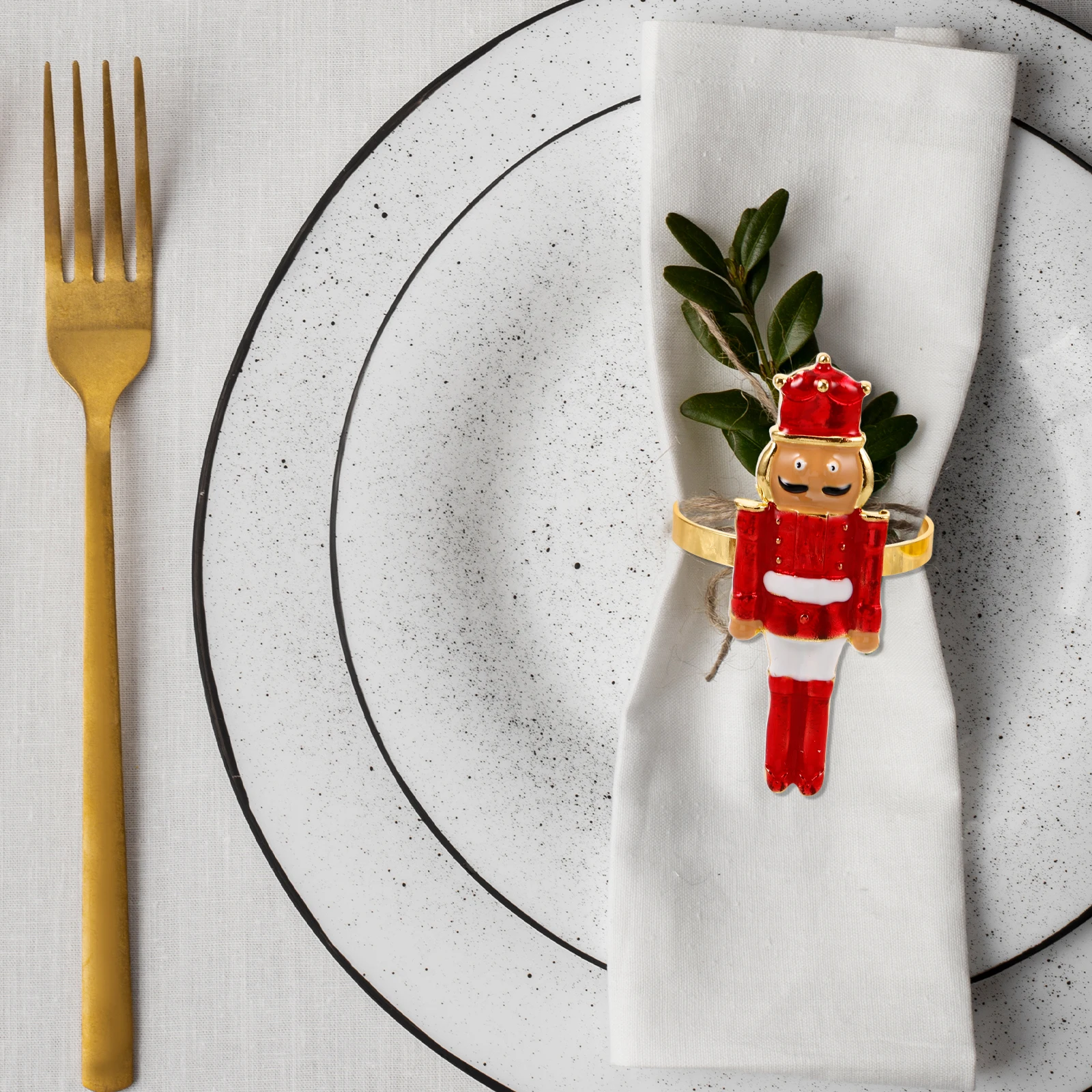 

2Pcs Napkin Rings Red Nutcracker Soldier Design Christmas Table Decor Holiday Dinner Party Supplies Festive Holders Easy Clean