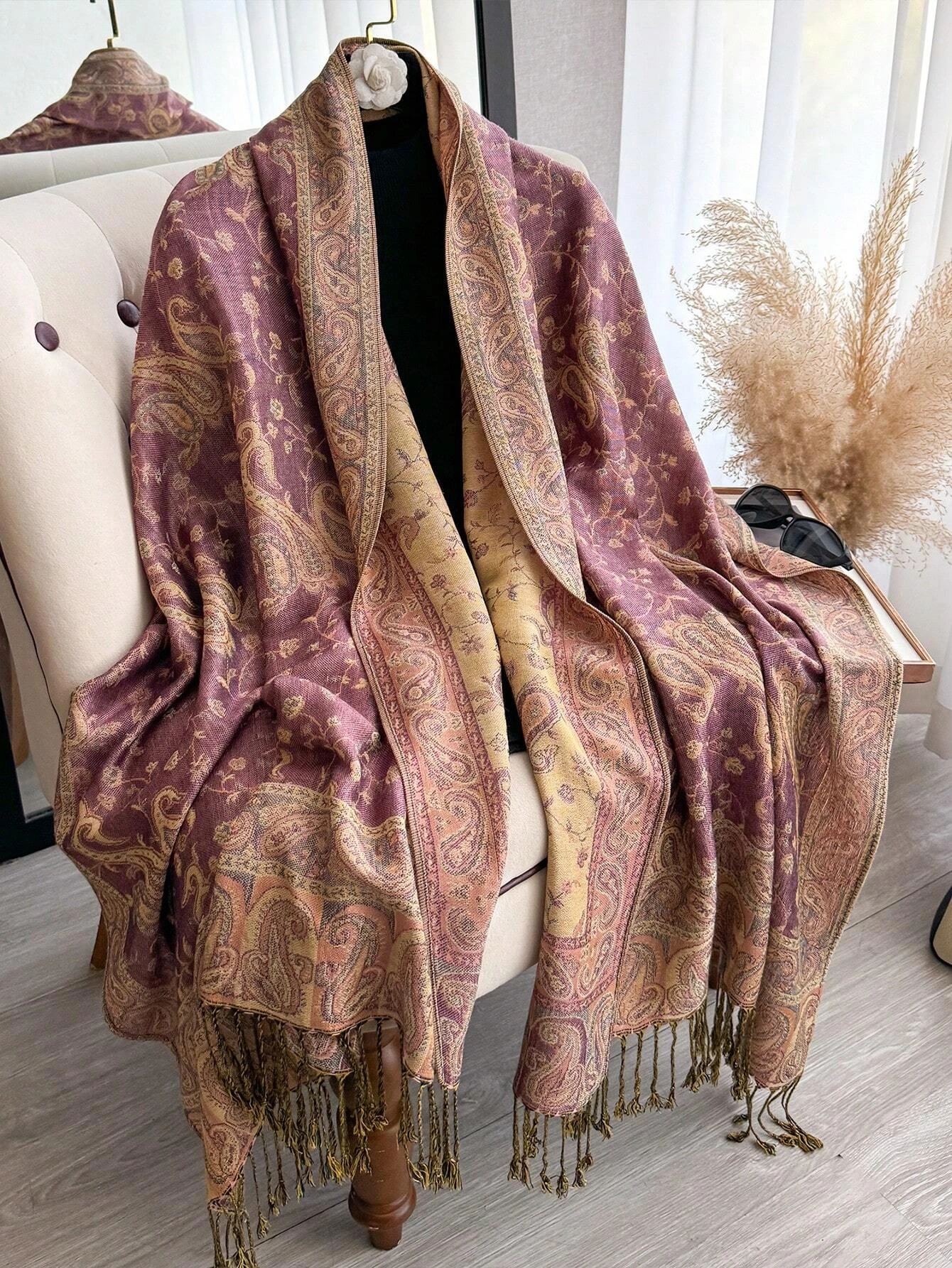 2025 New Pashmina Women Scarf Bohemia Paisley Shawl Wrap Paisley Jacquard Flowers Cashmere Classic Tassels 70X190cm image 2