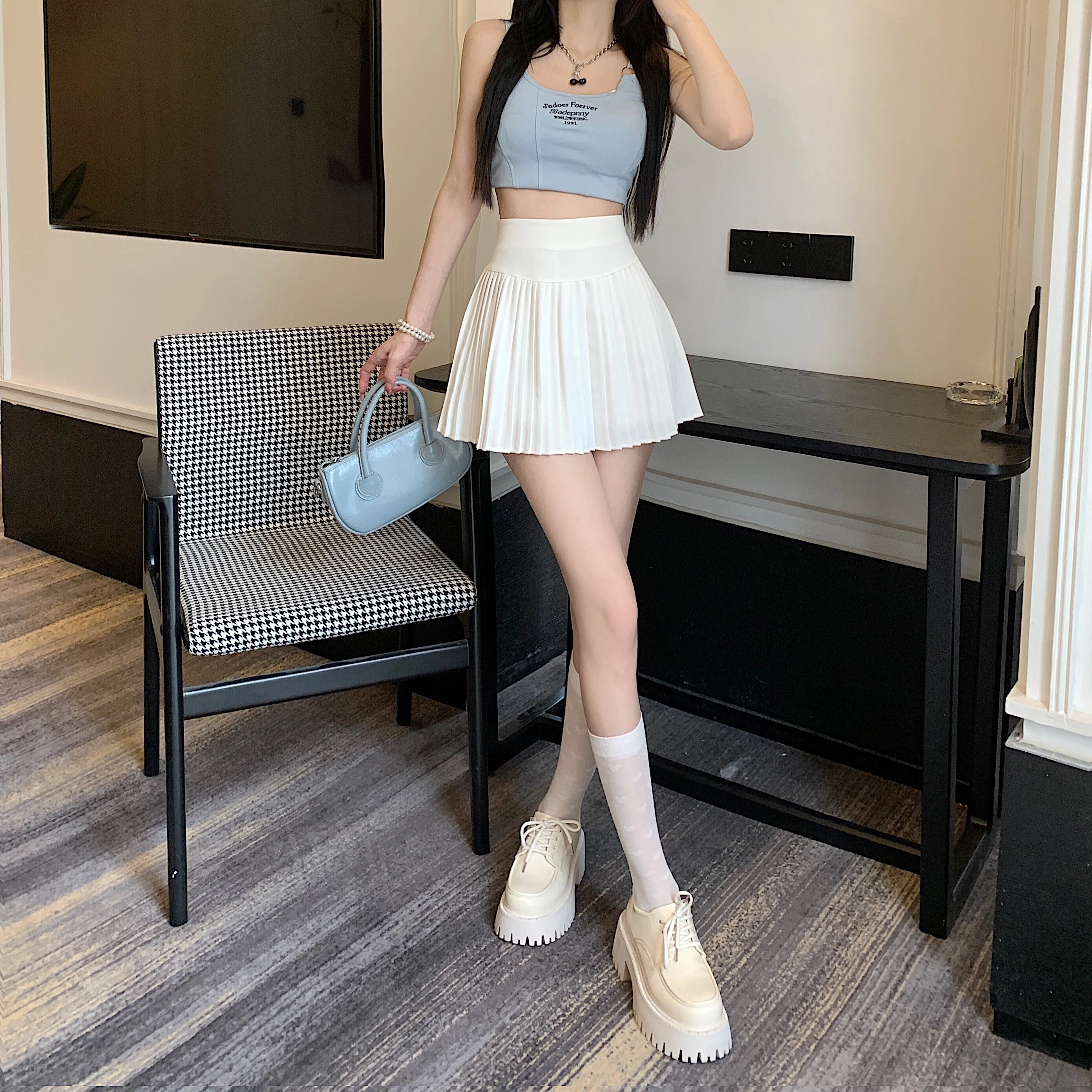 

Summer hot girl white pleated anti glare high waisted women's A-line short skirt