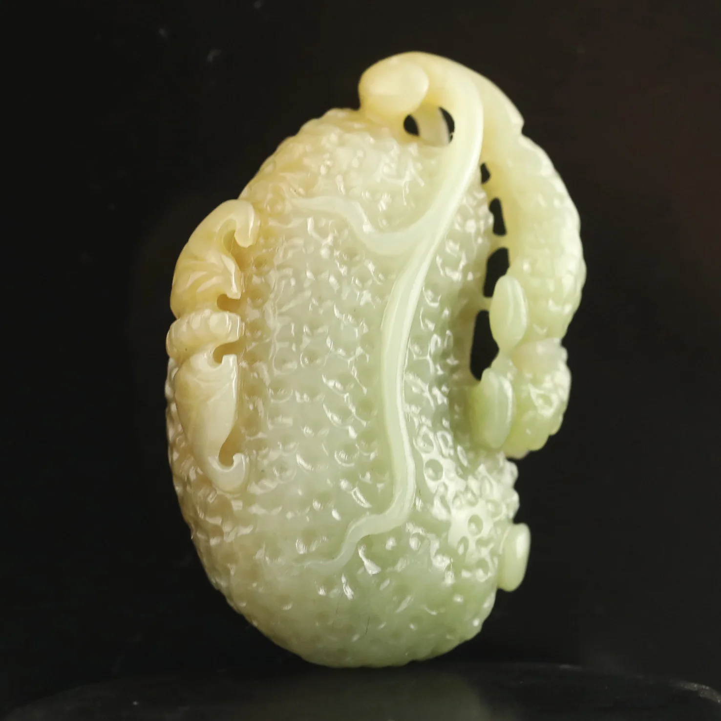 

China natural hetian jade hand carved statue flower pendant n
