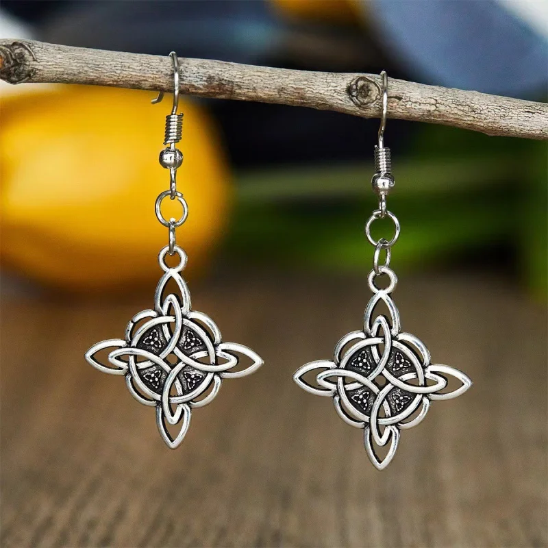 Vintage Hot Selling Creative Pendant Charming Mom Earrings Fashionable Unique Women's Mother Ear Ornaments Girl's Gift Wholesale