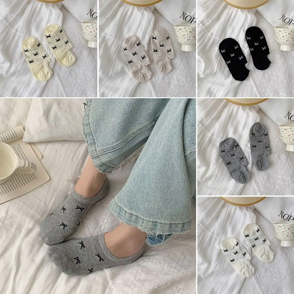 

New Breathable Short Socks Cotton Harajuku Street Heart Embroidery Socks Casual Solid Color Sweet Stockings