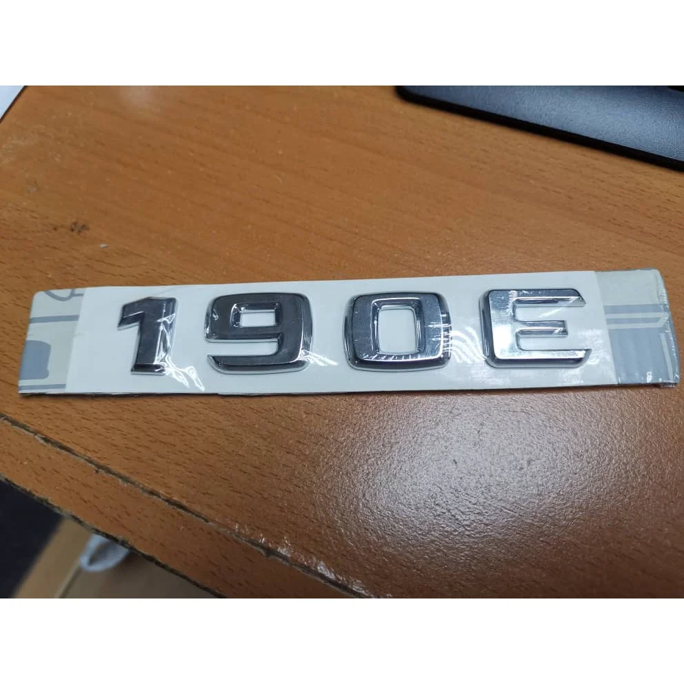 "190E" EMBELM MERCEDES W201 190E LAARS EMBLEEM - afbeelding 1
