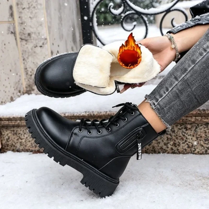 2026 Winter Fashion Thick Warm Short Booties for Women Lace Up Ankle Boots with Soft Plush