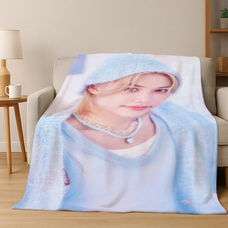SK Korean F-Felix Star Soft Plush Blanket,Flannel Throw Blanket for Living Room Bedroom Bed Sofa Cover Picnic Office Gift Cocer