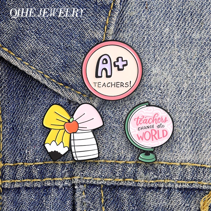 A+ Teachers Medal Enamel Pins Teachers Change The World Globe Apple Pencil Notebook Bow Brooch Teacher's Day Badge Jewelry Gifts