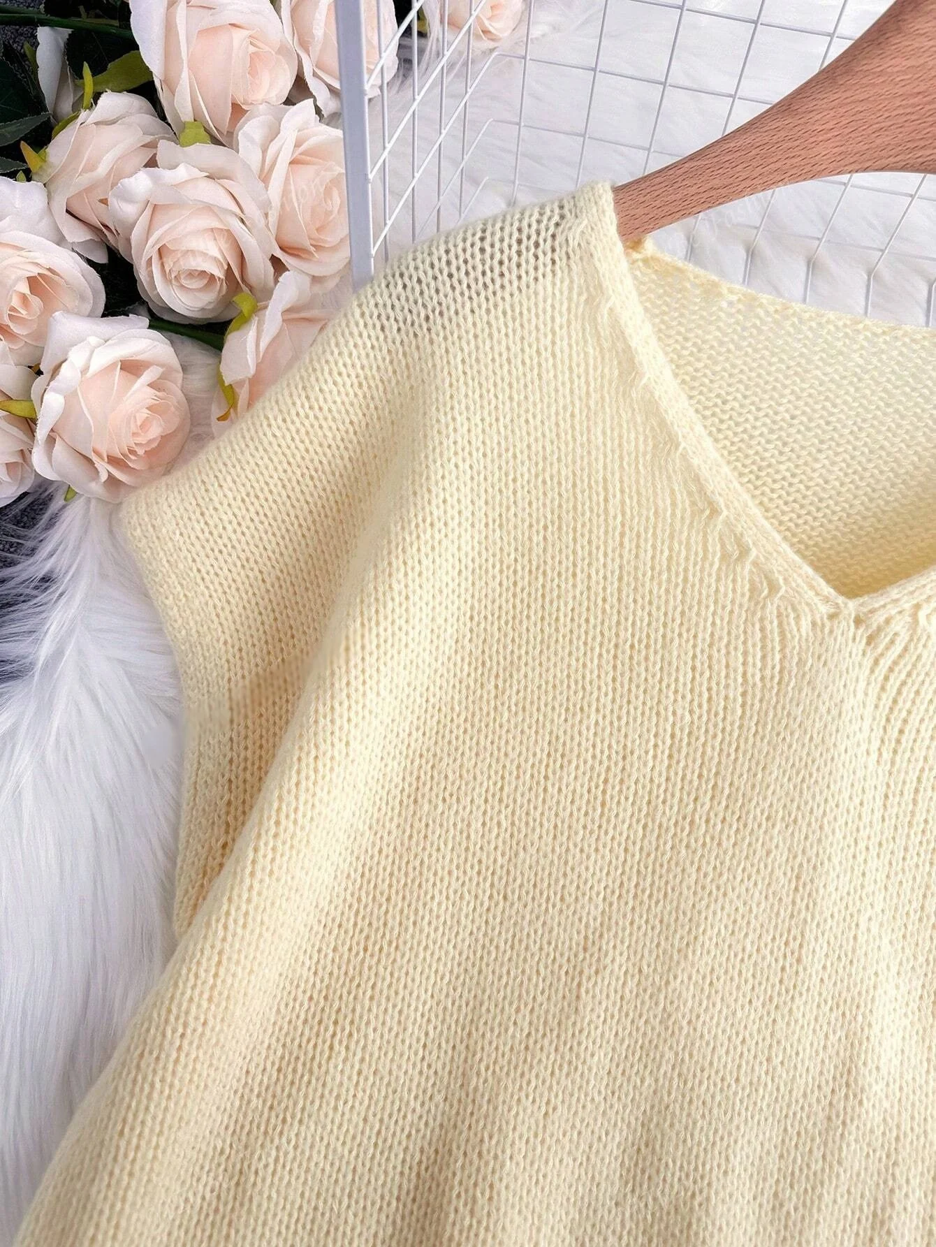 [라지사이즈 여성복] 여성 브이넥 반팔스웨터, 캐주얼 솔리드 컬러 매치하기 가장 쉬운 탑, 여성 봄여름 데일리 출퇴근, 데이트복