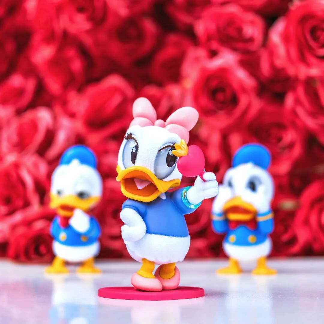 

Cute Cartoon Disney Donald Duck Club Series Blind Box Figure Model Kids Toys Valentine'S Day Gift Desk Ornaments Birthday Gift