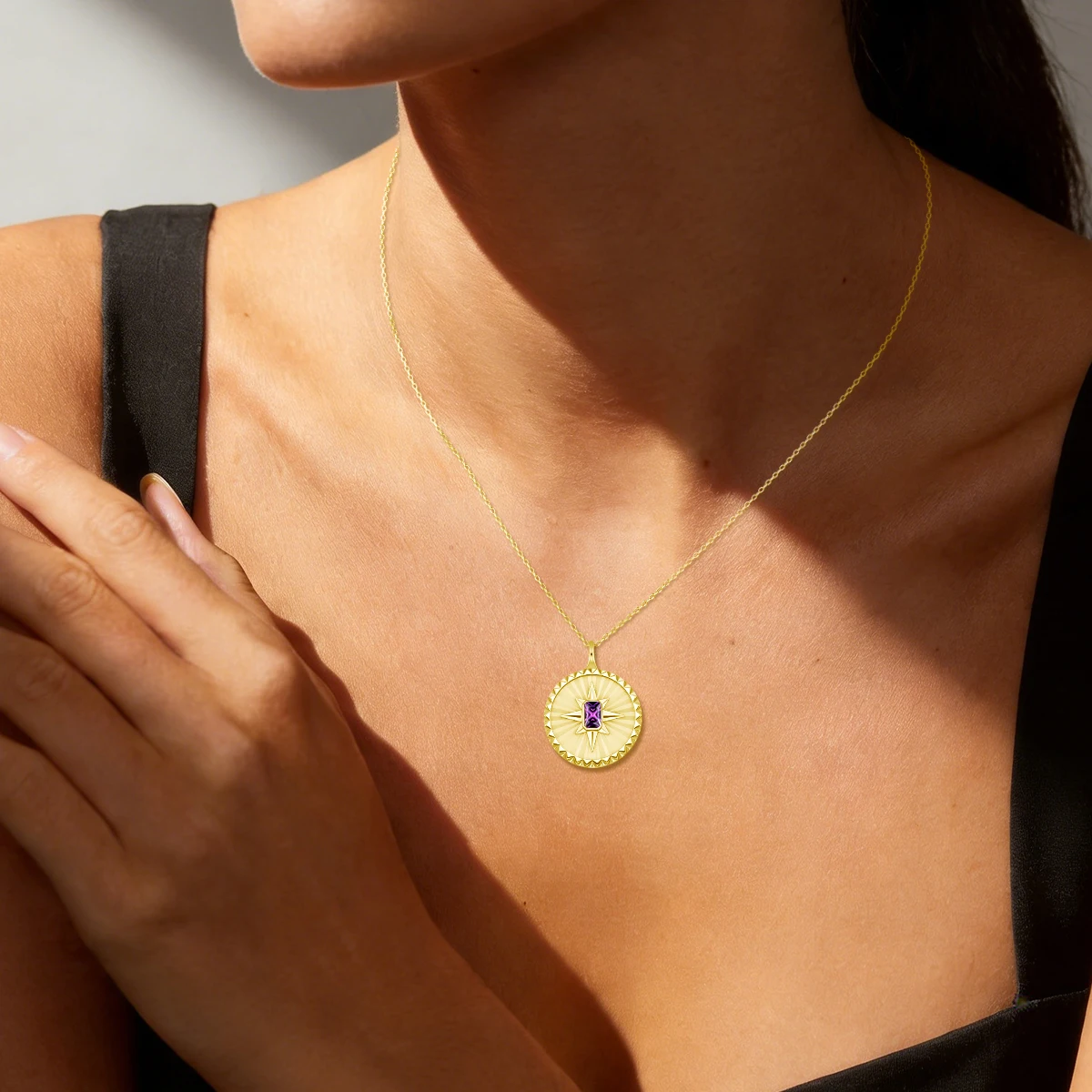 

Ожерелье с натуральным аметистом в форме солнечного луча, позолота 14K, подвеска из муассанита огранки «изумруд», устойчивое к выцветанию, винтажное украшение для женщин